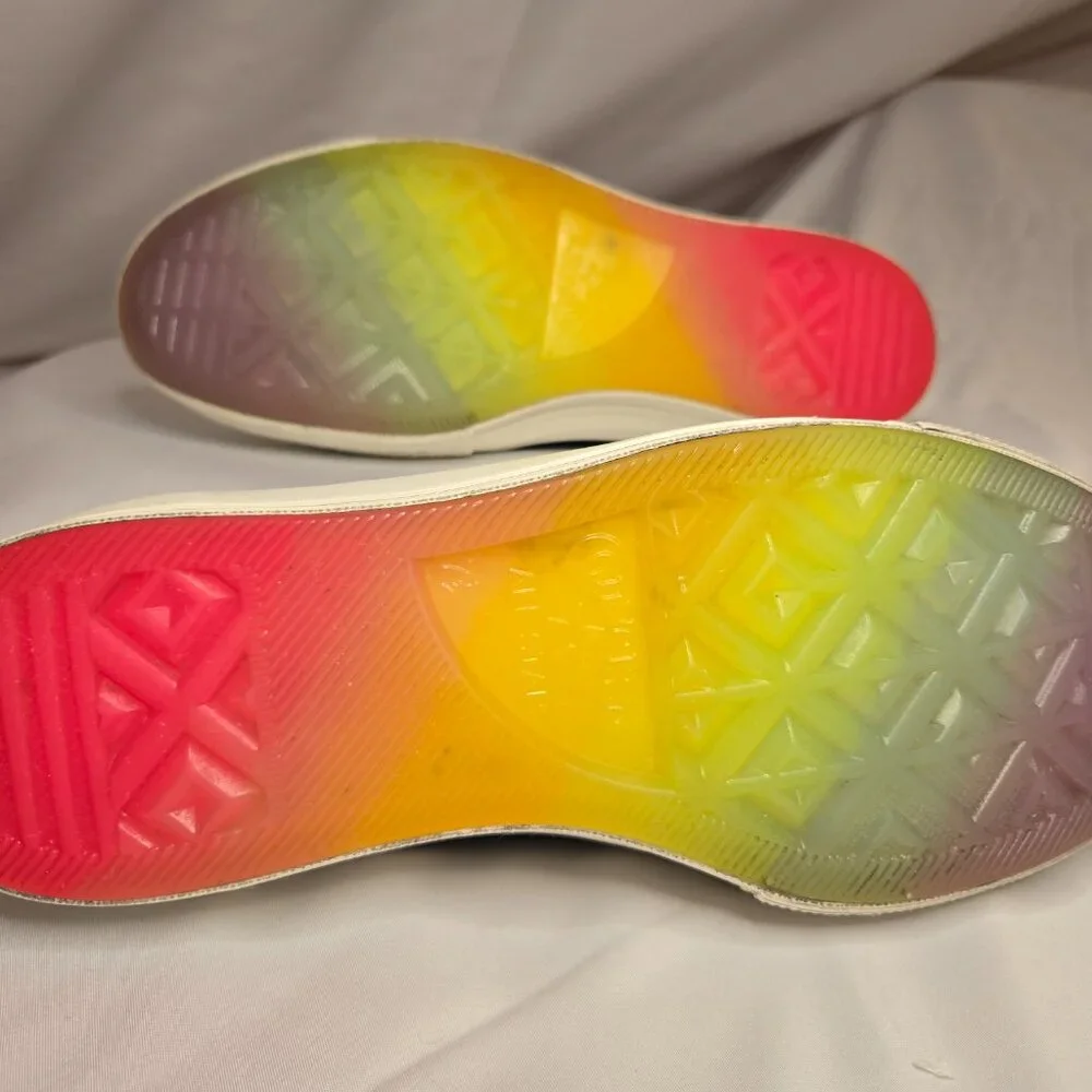 Chuck 70 Pride EUC Women's 9.5 - Picture 10 of 13